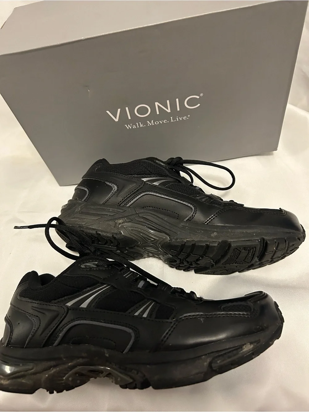Vionic Women’s Black Athletic Comfort Sneakers